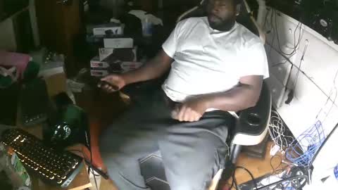Snapshot of jerry0827 chatting on 13, 10, 2025 jerry johnson online show from 13, 10, 2025