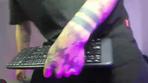 Angelo online show from 5, 1, 2026