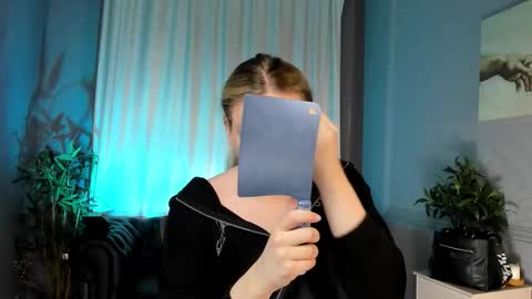 Snapshot of jes_solar chatting on 5, 10, 2025 jes_solar online show from 5, 10, 2025