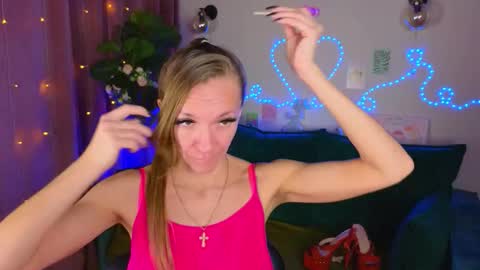 jesica_moon_peachy online show from 23, 10, 2025