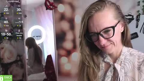 jesica_moon_peachyy online show from 11, 5, 2026