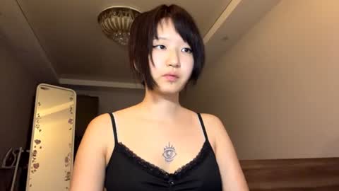Snapshot of jesicalozaya chatting on 25, 6, 2026 Emi online show from 25, 6, 2026