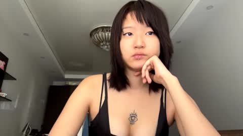 Snapshot of jesicalozaya chatting on 11, 7, 2026 Emi online show from 11, 7, 2026
