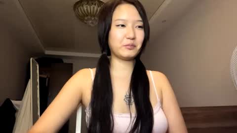 Snapshot of jesicalozaya chatting on 19, 7, 2026 Emi online show from 19, 7, 2026