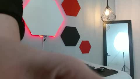 Snapshot of jesiclark chatting on 13, 2, 2025 sofi online show from 13, 2, 2025