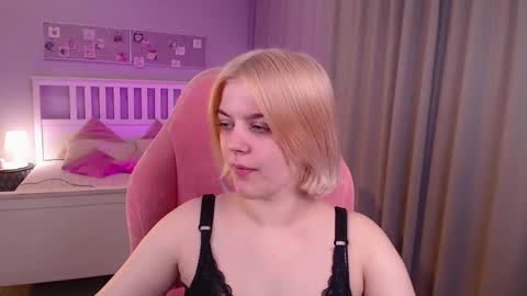 Snapshot of jess_marais chatting on 19, 9, 2025 Jess online show from 19, 9, 2025