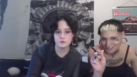 Snapshot of jessandpup chatting on 12, 9, 2025 Jess and Pup online show from 12, 9, 2025