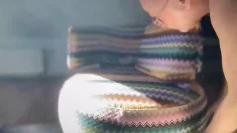 Snapshot of jessaya chatting on 18, 5, 2026 like c2c online show from 18, 5, 2026