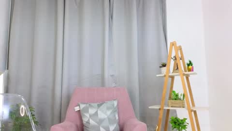 Snapshot of jessey_adams chatting on 28, 12, 2024 bella adams online show from 28, 12, 2024