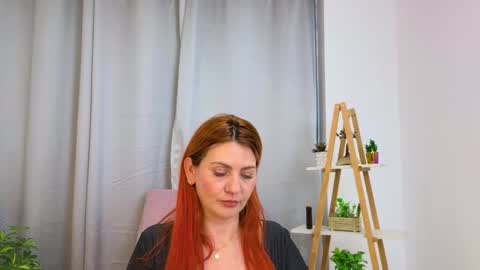 Snapshot of jessey_adams chatting on 6, 1, 2025 bella adams online show from 6, 1, 2025