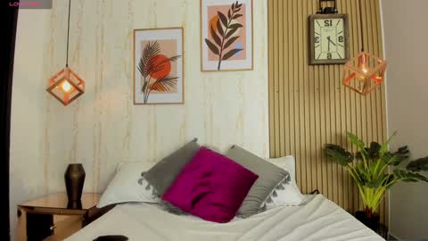 Jessica Pethersson  online show from 18, 12, 2024