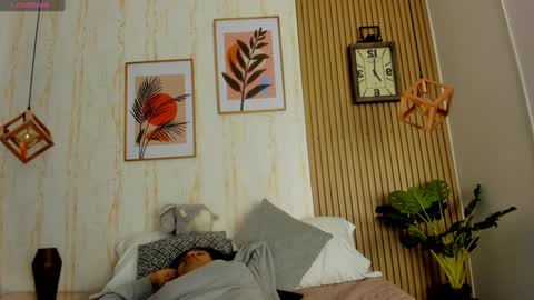 Jessica Pethersson  online show from 17, 1, 2025