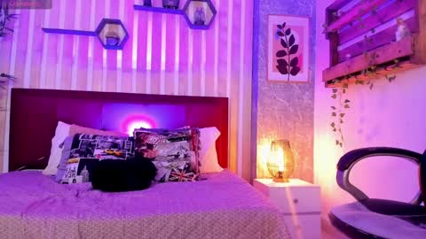 Jessica Pethersson  online show from 20, 2, 2025