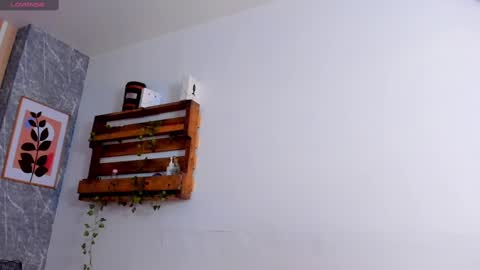 Jessica Pethersson  online show from 2, 3, 2025