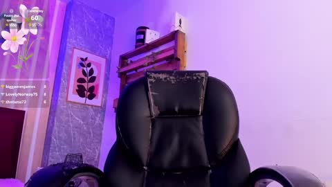 Jessica Pethersson  online show from 5, 3, 2025