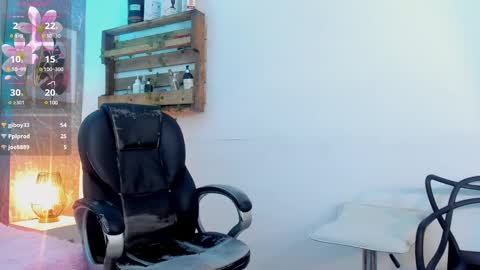 Jessica Pethersson  online show from 12, 3, 2025