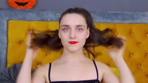 Jessica White online show from 14, 11, 2025