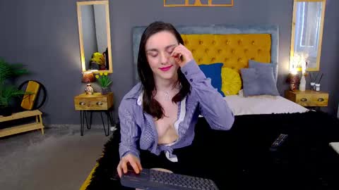 Snapshot of jessica_whitte_ chatting on 18, 5, 2026 Jessica White online show from 18, 5, 2026