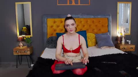Snapshot of jessica_whitte_ chatting on 25, 5, 2026 Jessica White online show from 25, 5, 2026