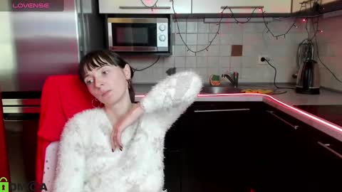 jessicaforris online show from 24, 2, 2025