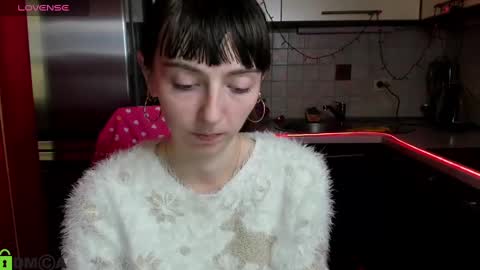 jessicaforris online show from 28, 2, 2025