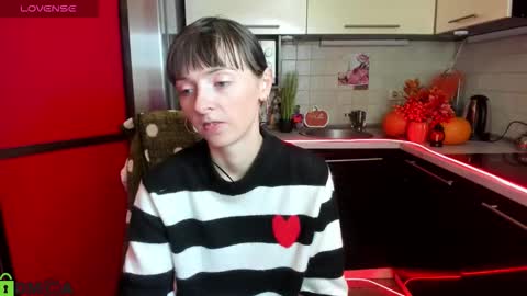 jessicaforris online show from 12, 11, 2025