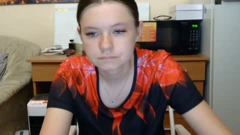 Snapshot of jessicaholland1 chatting on 2, 8, 2026 jessicaholland1 online show from 2, 8, 2026