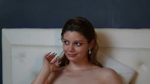  Jessica  online show from 14, 4, 2026