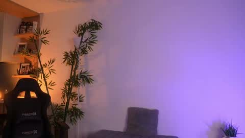 Snapshot of jessicapratt chatting on 20, 5, 2026 Jessica Pratt IG jessicaxpratt online show from 20, 5, 2026