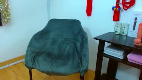 Snapshot of jessicarabbit4 chatting on 5, 1, 2025 jessicarabbit4 online show from 5, 1, 2025