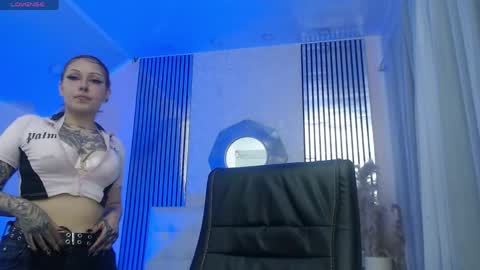 Snapshot of jessie_williams_01 chatting on 29, 5, 2026 Your Sweet Angel online show from 29, 5, 2026