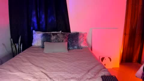 Snapshot of jessiicarabbit chatting on 12, 3, 2025 Jessica online show from 12, 3, 2025