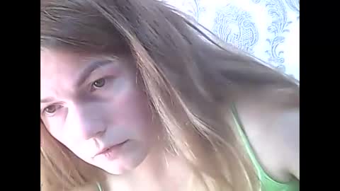 Snapshot of jessileits chatting on 25, 9, 2025 JessiLeits online show from 25, 9, 2025