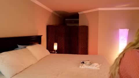 Snapshot of jessryan chatting on 18, 11, 2025 Jess Ryan online show from 18, 11, 2025