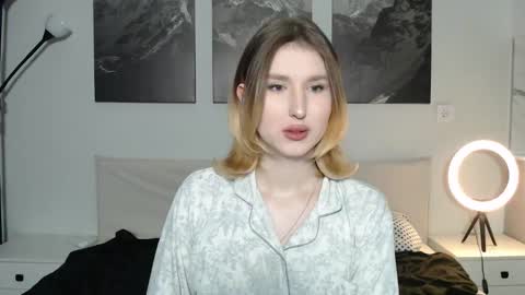 jessstonem online show from 26, 11, 2025