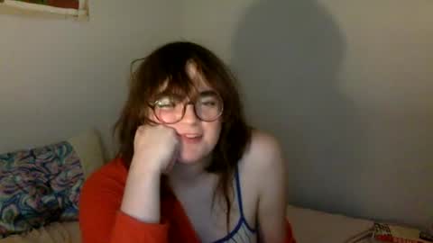Snapshot of jesswhat chatting on 19, 6, 2026 jesswhat online show from 19, 6, 2026