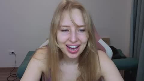 Snapshot of jessy_comely chatting on 31, 5, 2026 Jessy online show from 31, 5, 2026