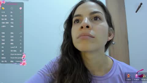 Snapshot of jessye_golden chatting on 15, 11, 2025 jessye_golden online show from 15, 11, 2025