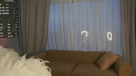 Hi all. My name is Naomi and Im glad to see you in my room  online show from 10, 2, 2026