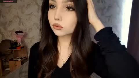 Snapshot of jettanicolay chatting on 3, 5, 2026 I am Gina ntmu Lets hit 10 Thumbs Up together online show from 3, 5, 2026
