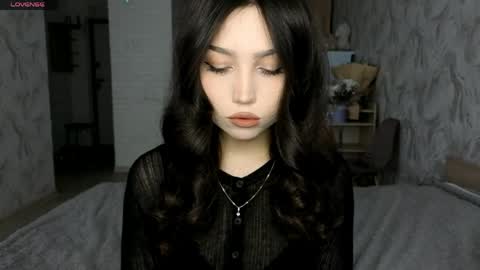 Snapshot of jettanicolay chatting on 25, 5, 2026 I am Gina ntmu Lets hit 10 Thumbs Up together online show from 25, 5, 2026