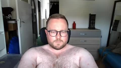 Snapshot of jeuneloup92 chatting on 22, 5, 2026 jeuneloup92 online show from 22, 5, 2026
