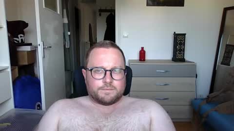 Snapshot of jeuneloup92 chatting on 18, 6, 2026 jeuneloup92 online show from 18, 6, 2026
