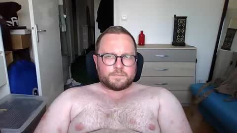 Snapshot of jeuneloup92 chatting on 24, 6, 2026 jeuneloup92 online show from 24, 6, 2026