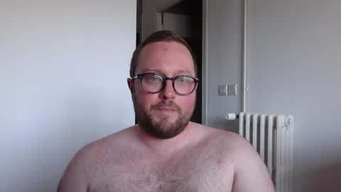 Snapshot of jeuneloup92 chatting on 6, 7, 2026 jeuneloup92 online show from 6, 7, 2026