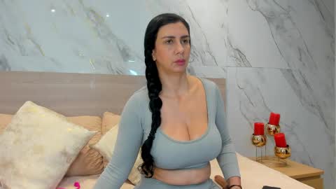 Snapshot of jhasly_am chatting on 8, 6, 2026 jhasly online show from 8, 6, 2026