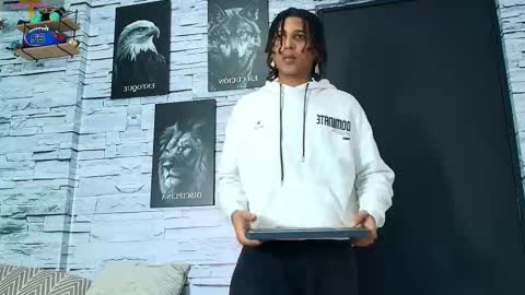 Snapshot of jhay_wheeler777 chatting on 20, 10, 2025 jhay_wheeler777 online show from 20, 10, 2025