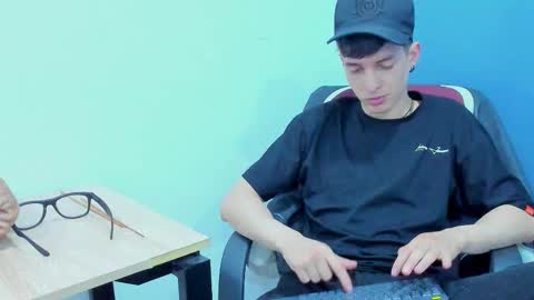 Jheampiero online show from 4, 12, 2025