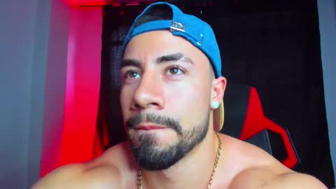 Jhojan Strong  online show from 12, 1, 2026