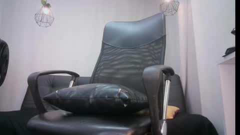 jhon_malo online show from 4, 2, 2025